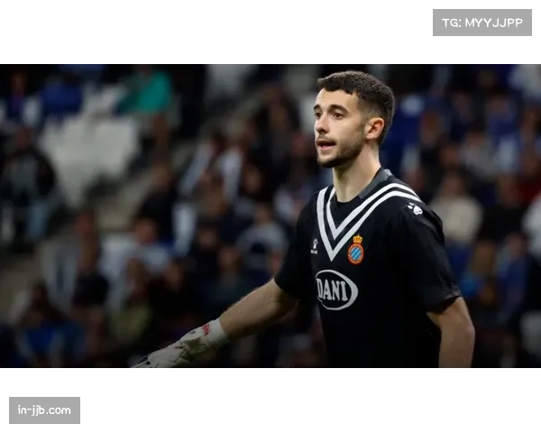 西班牙人门将加西亚神勇发挥 成球队后防中流砥柱 西班牙人门将加西亚神勇发挥 成球队后防中流砥柱